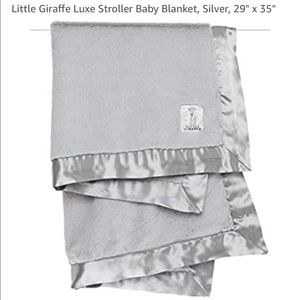 NWT Little Giraffe Lux Blanket Grey Silver